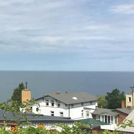 The With Sea View Ferienhaus *